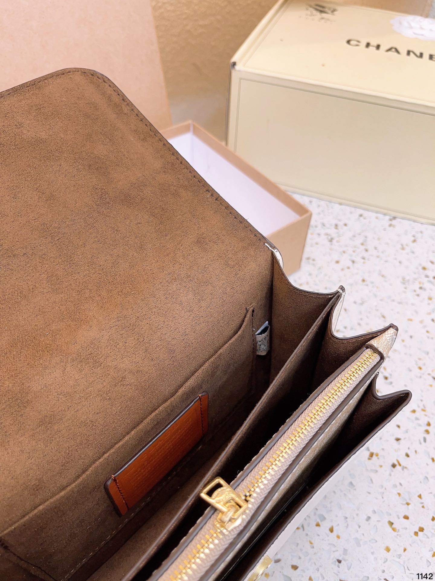 Co-BAG165