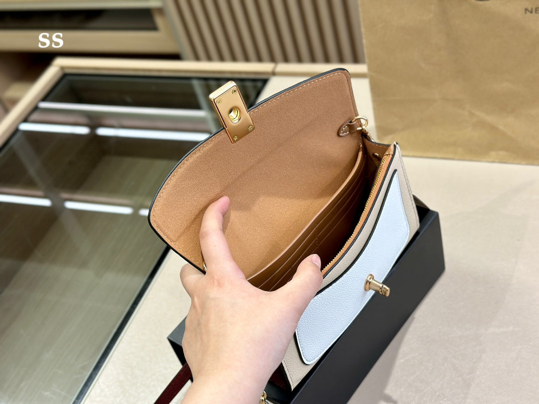 Co-BAG179