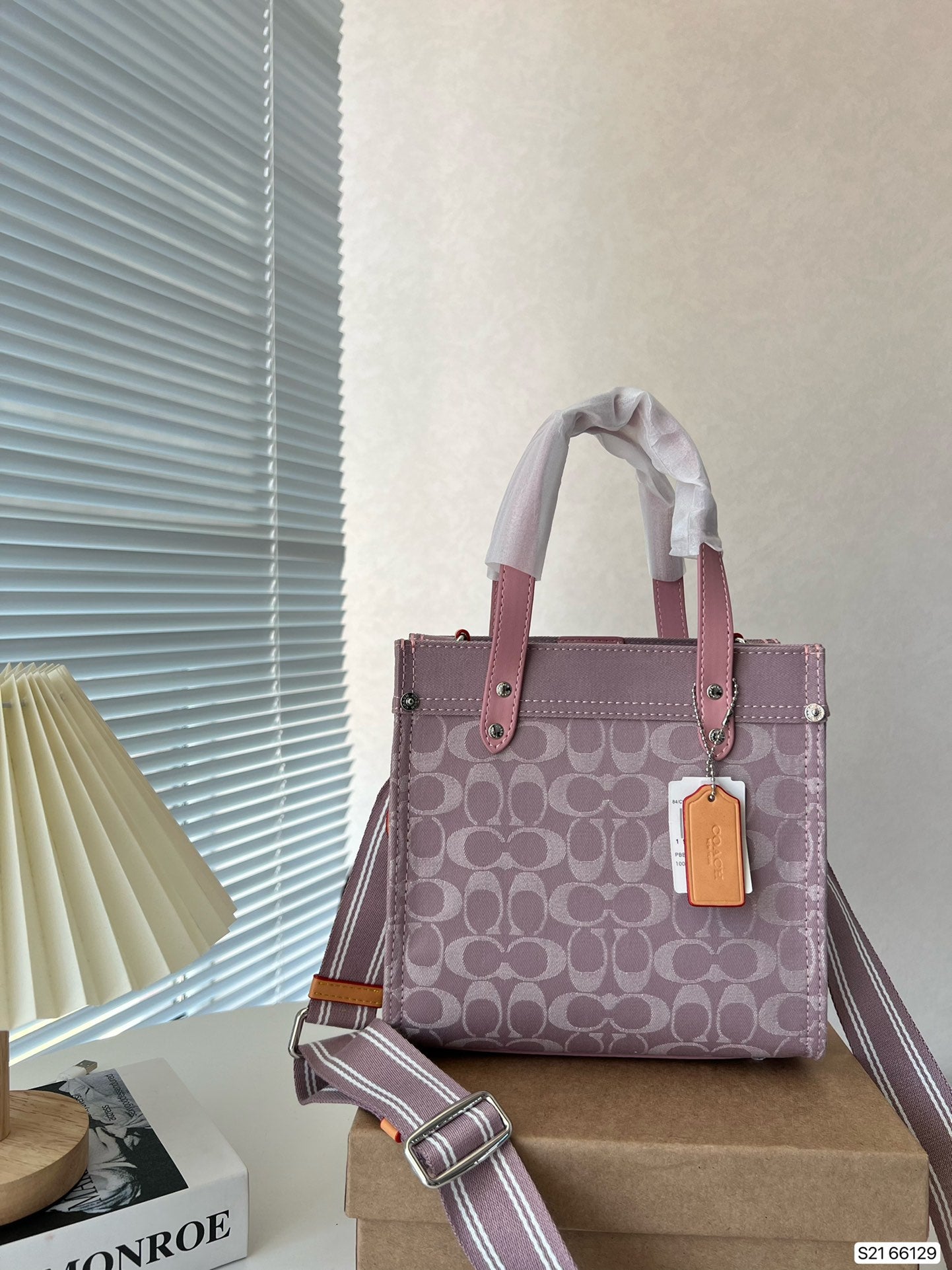 Co-BAG182