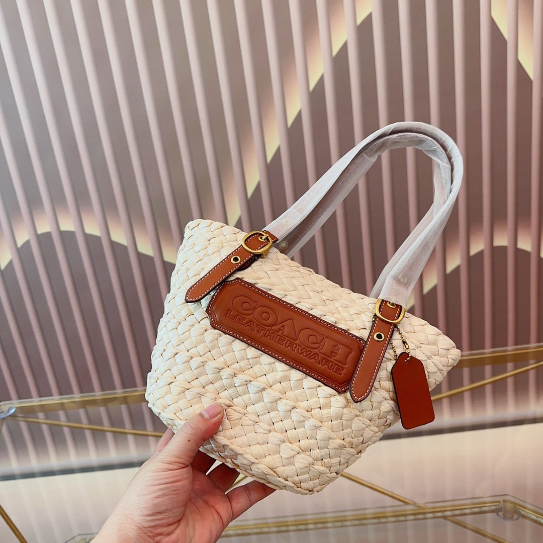 Co-BAG186