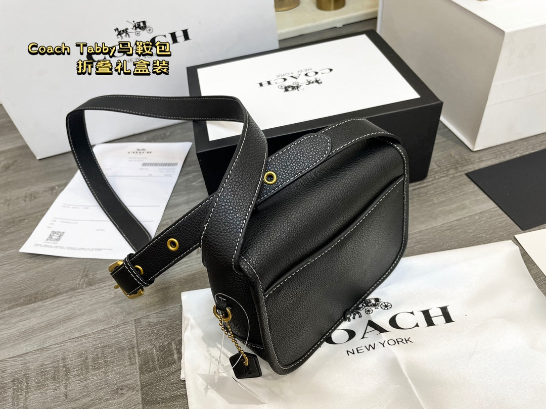 Co-BAG195