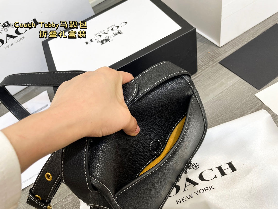 Co-BAG195