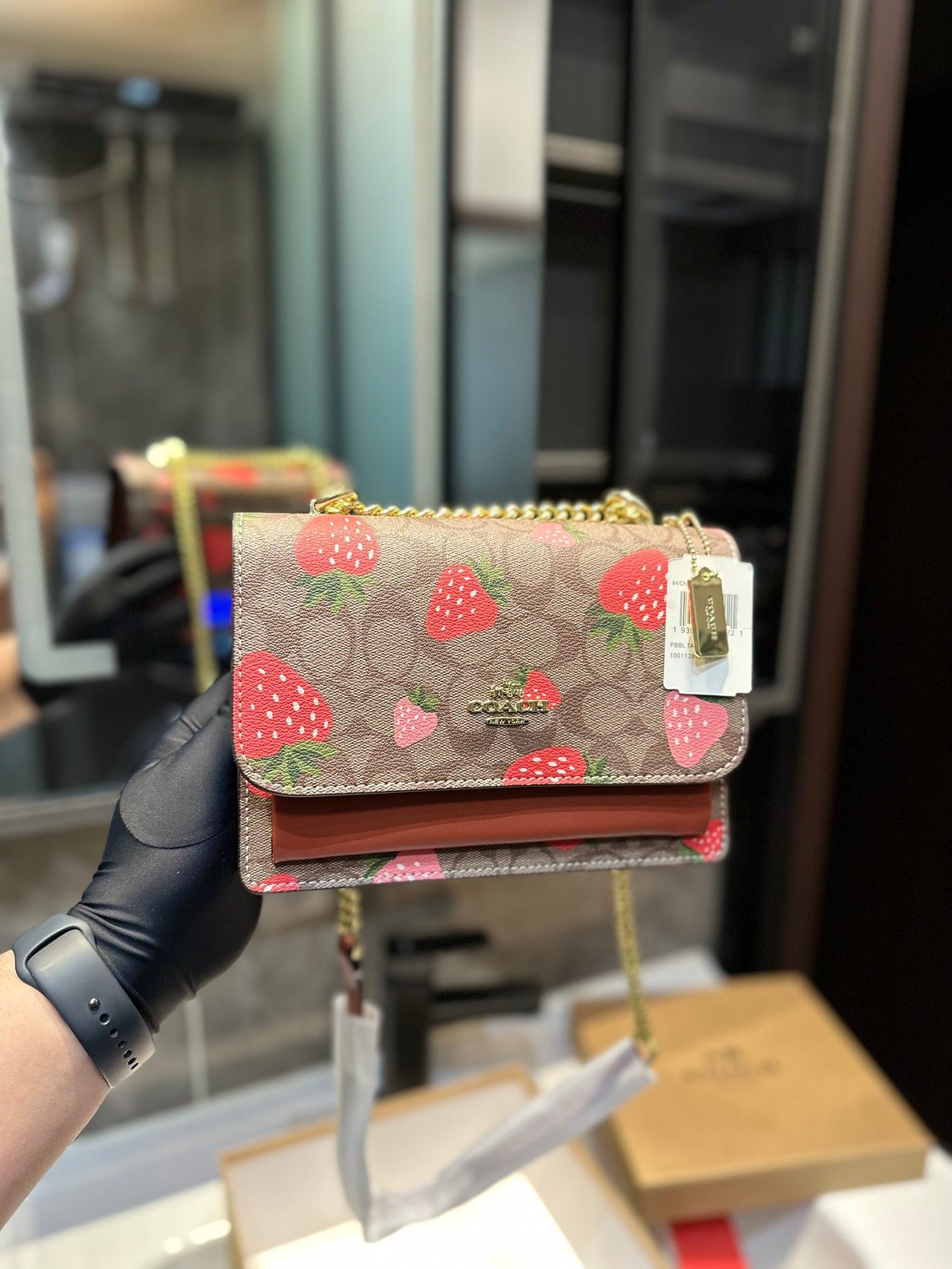 Co-BAG198