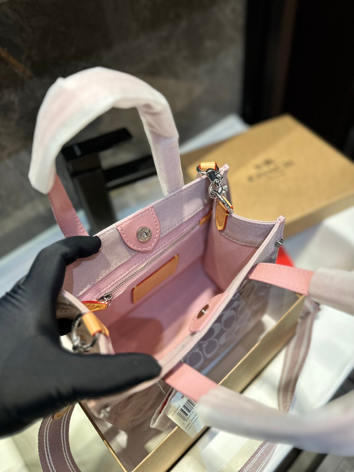 Co-BAG199
