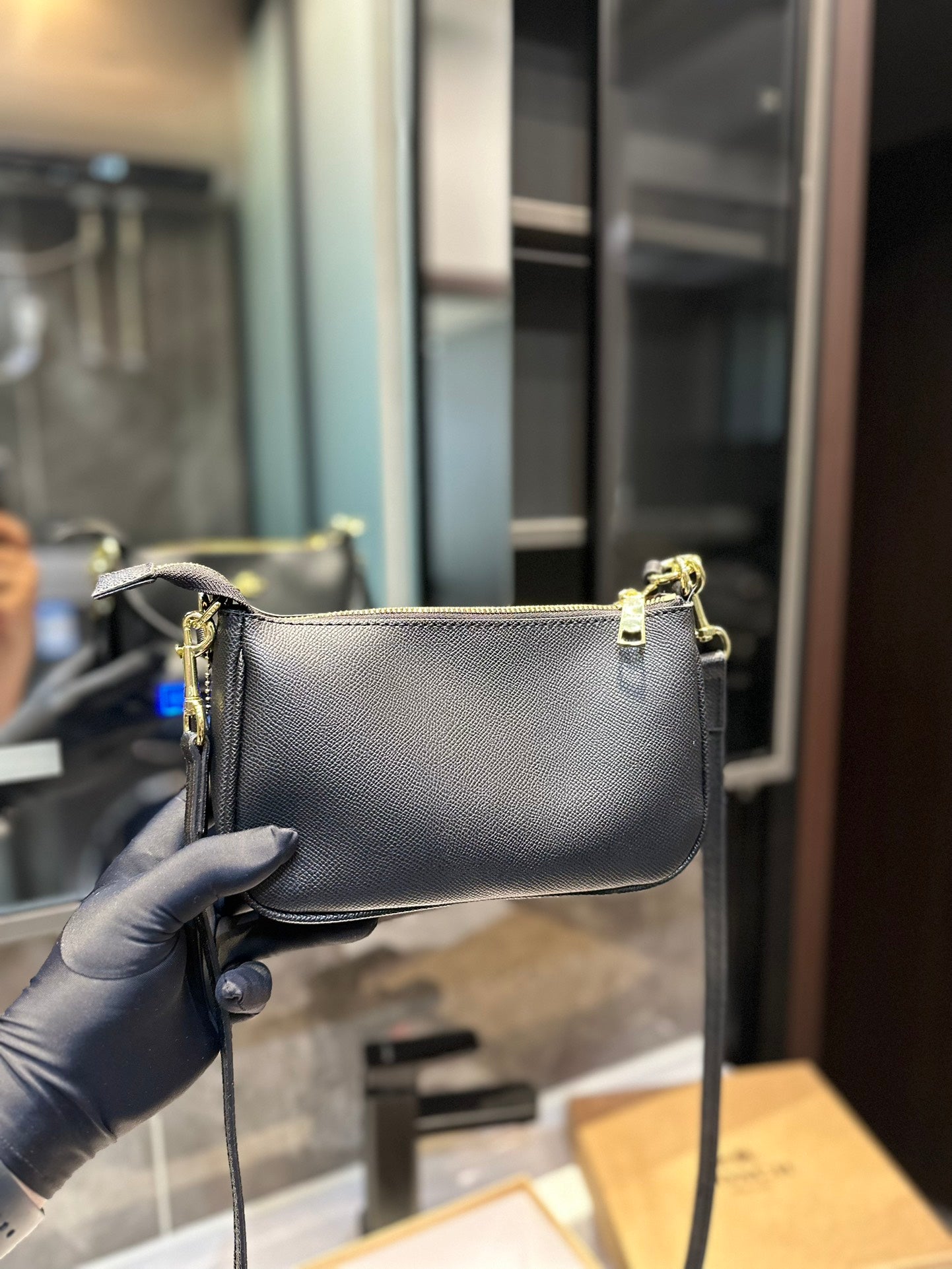Co-BAG200