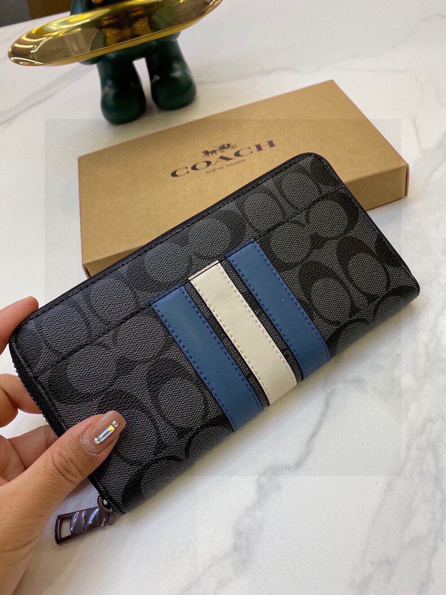 Co-BAG210