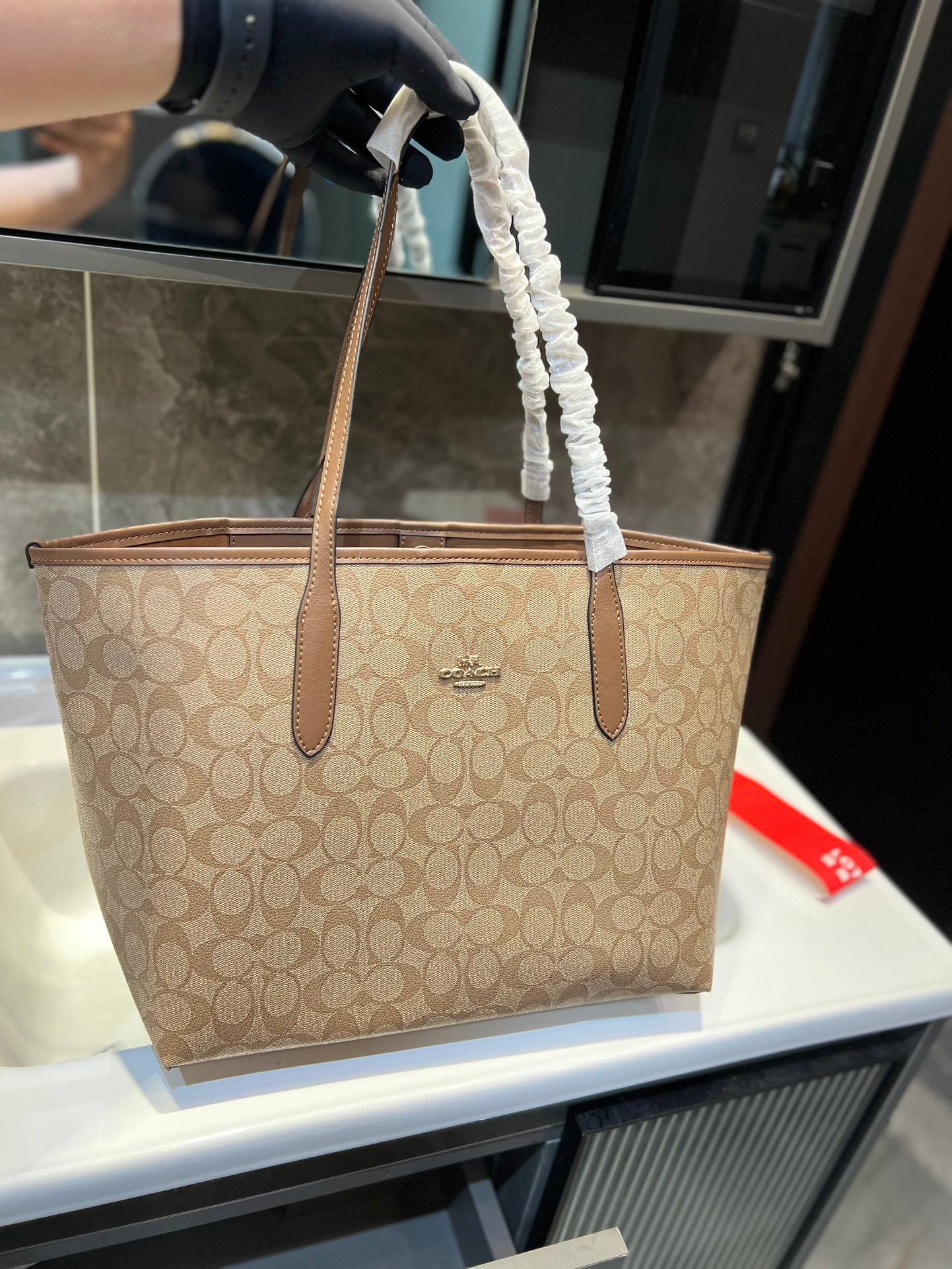 Co-BAG214