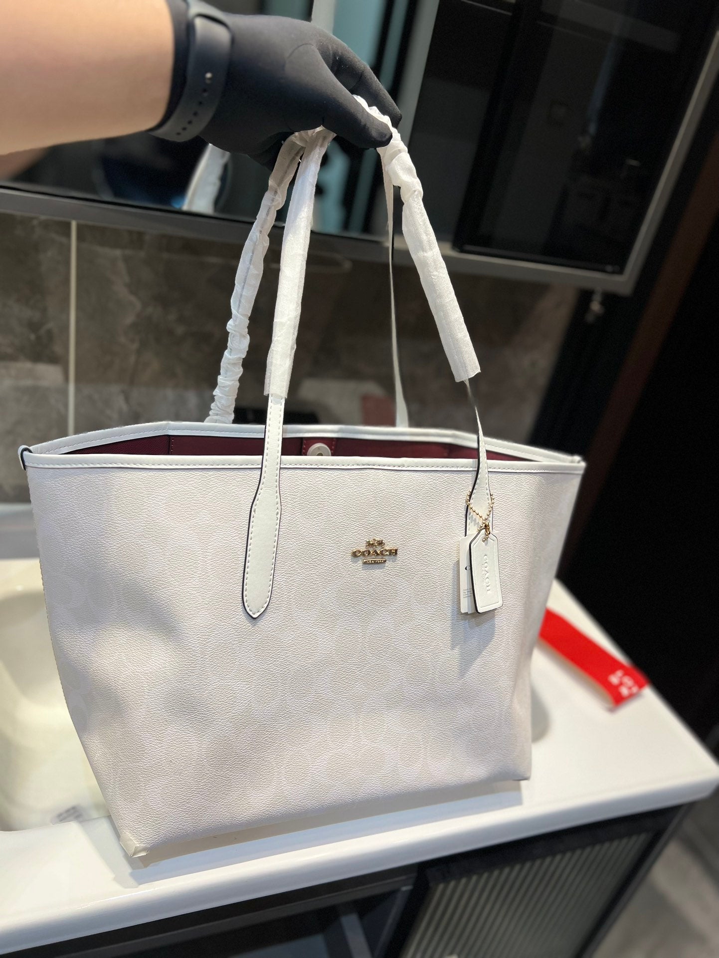 Co-BAG214