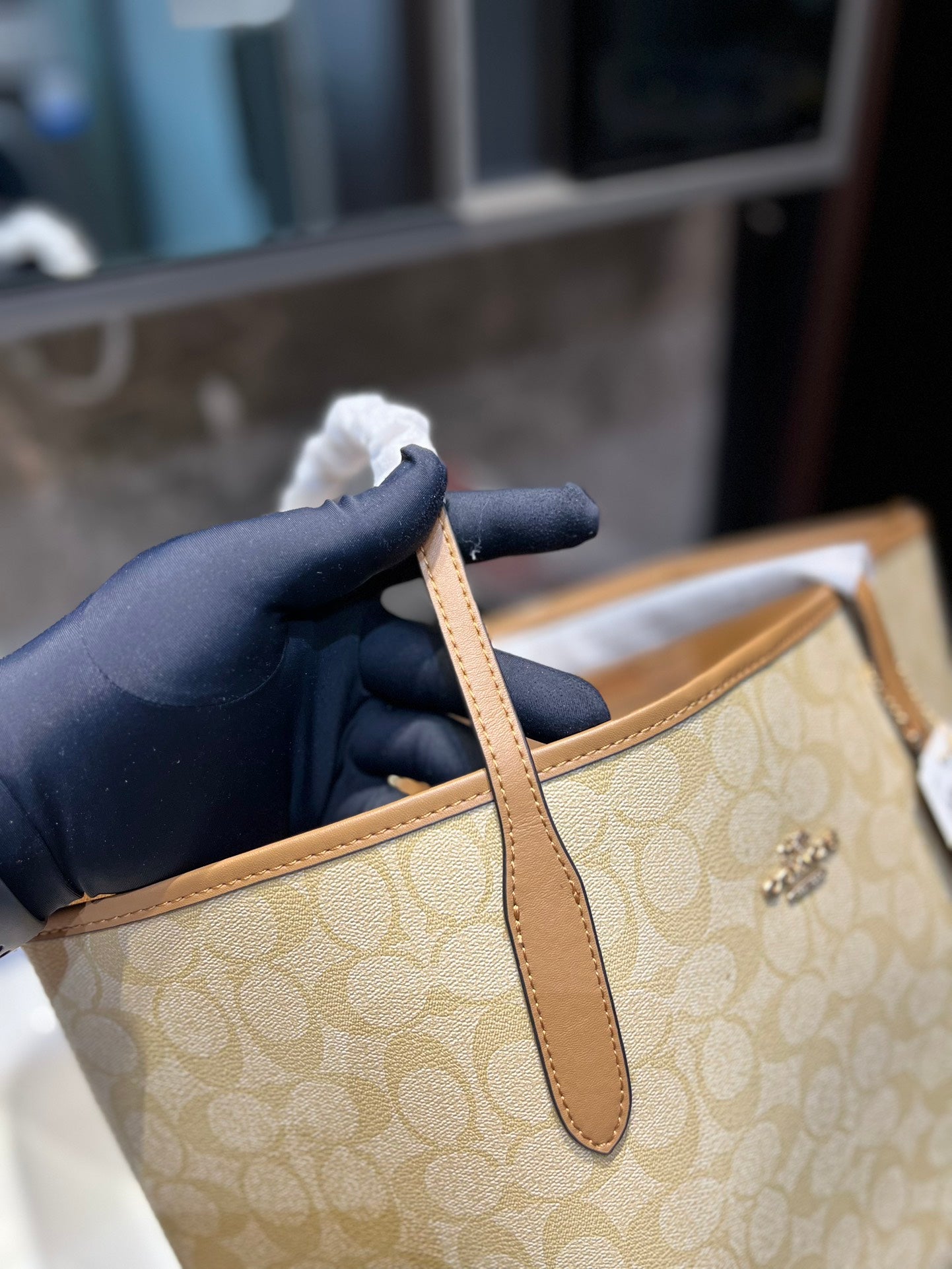 Co-BAG214