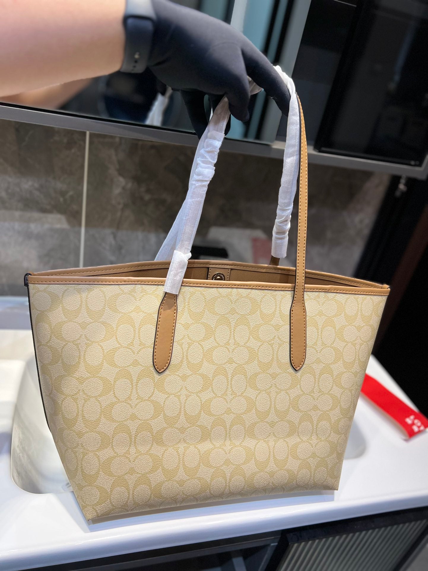 Co-BAG214