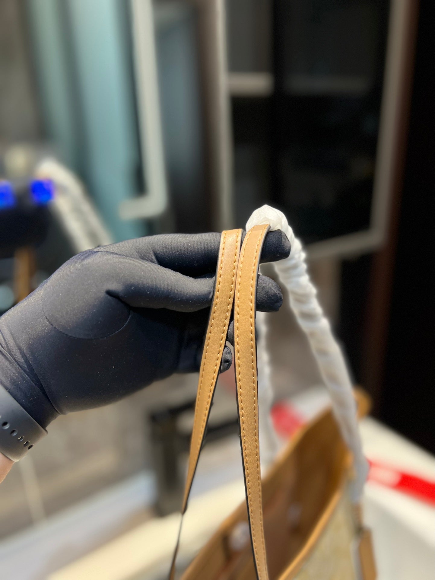 Co-BAG214