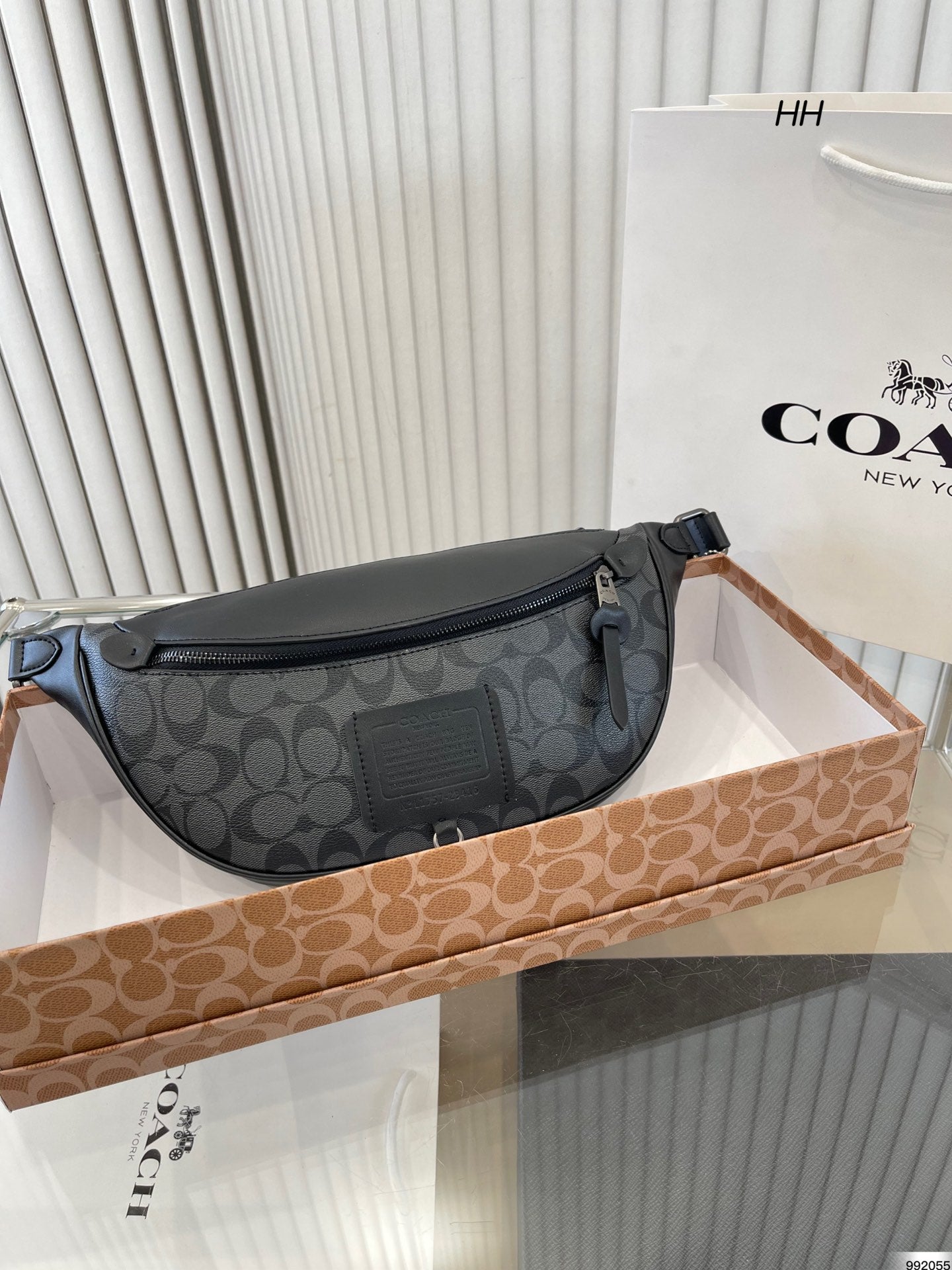 Co-BAG225