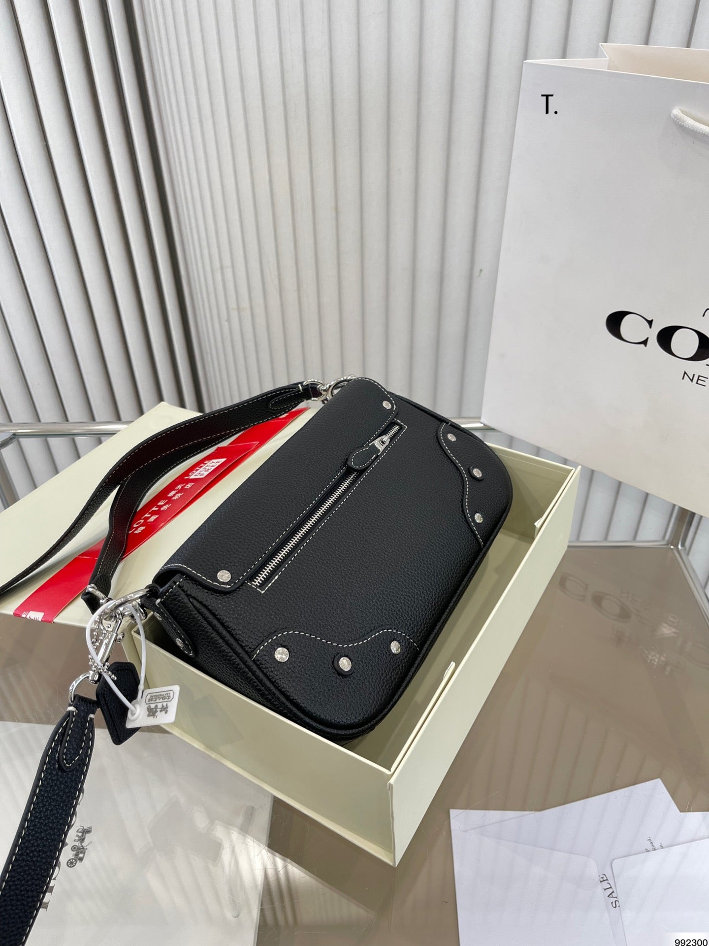 Co-BAG226
