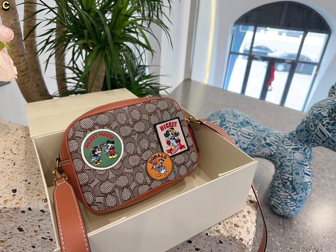 Co-BAG231