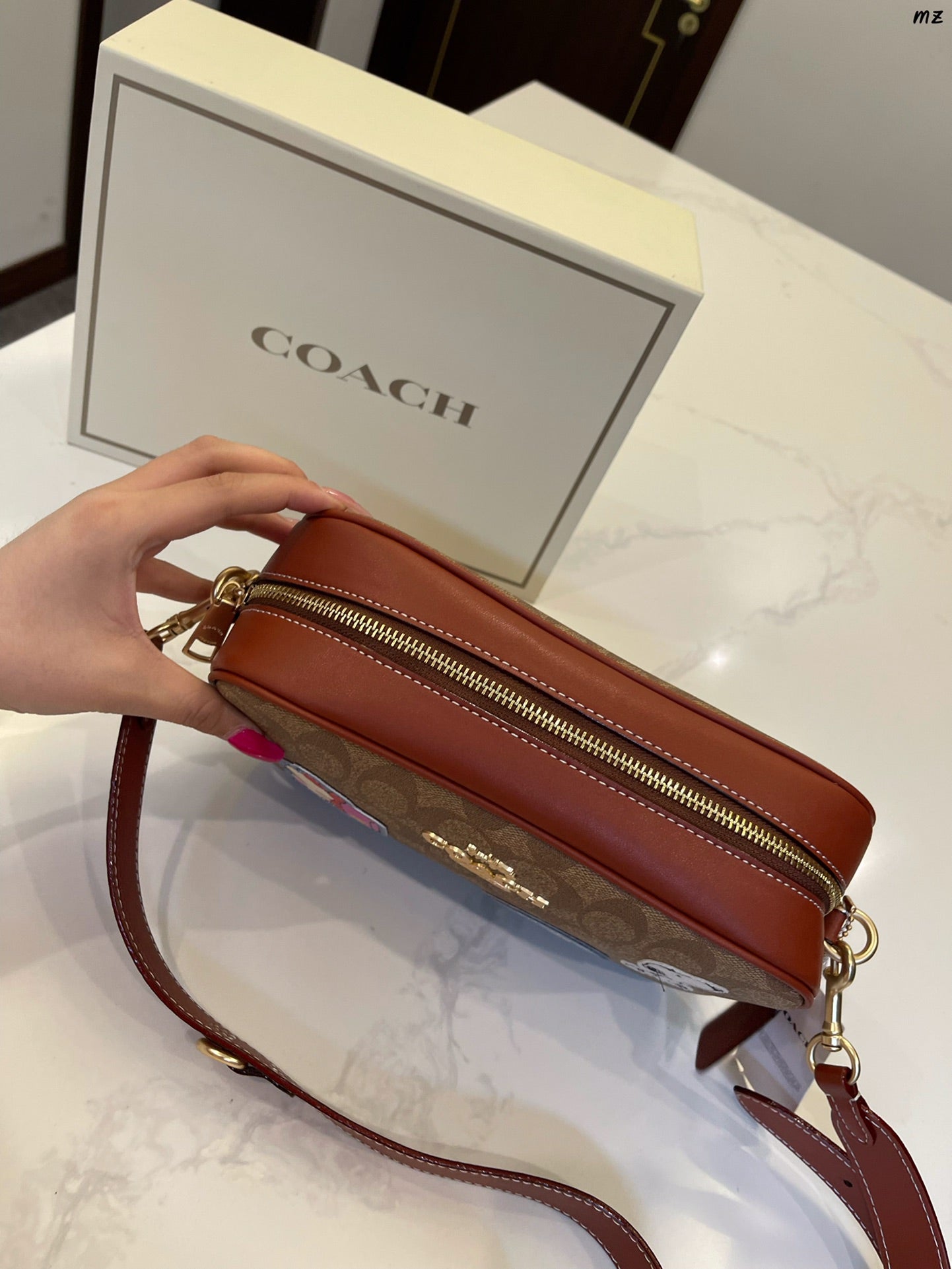 Co-BAG232
