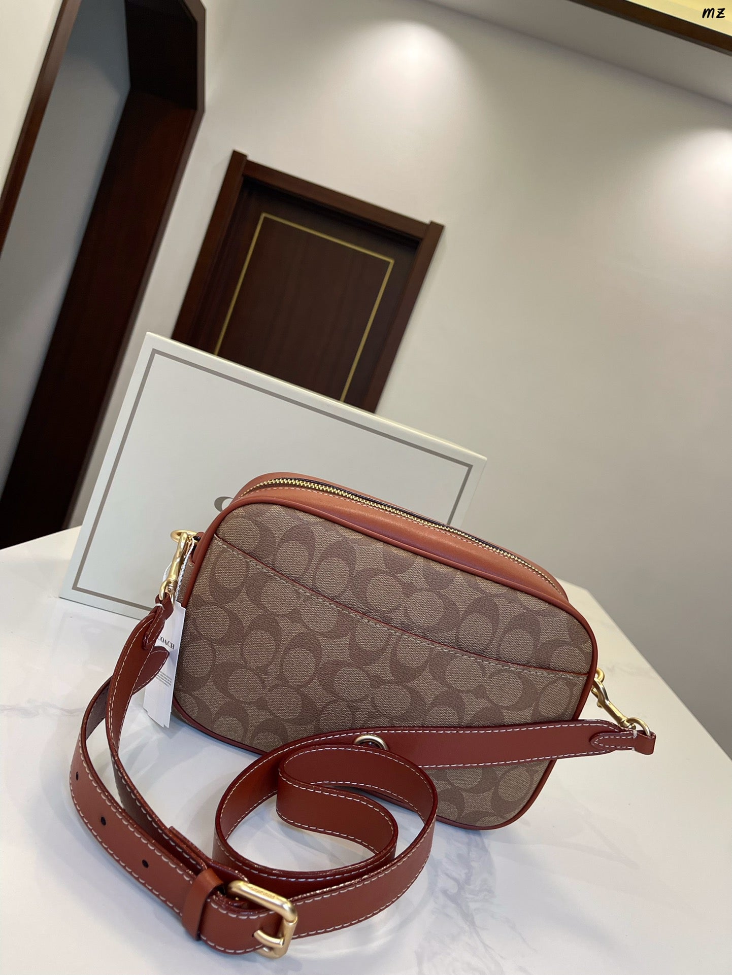 Co-BAG232