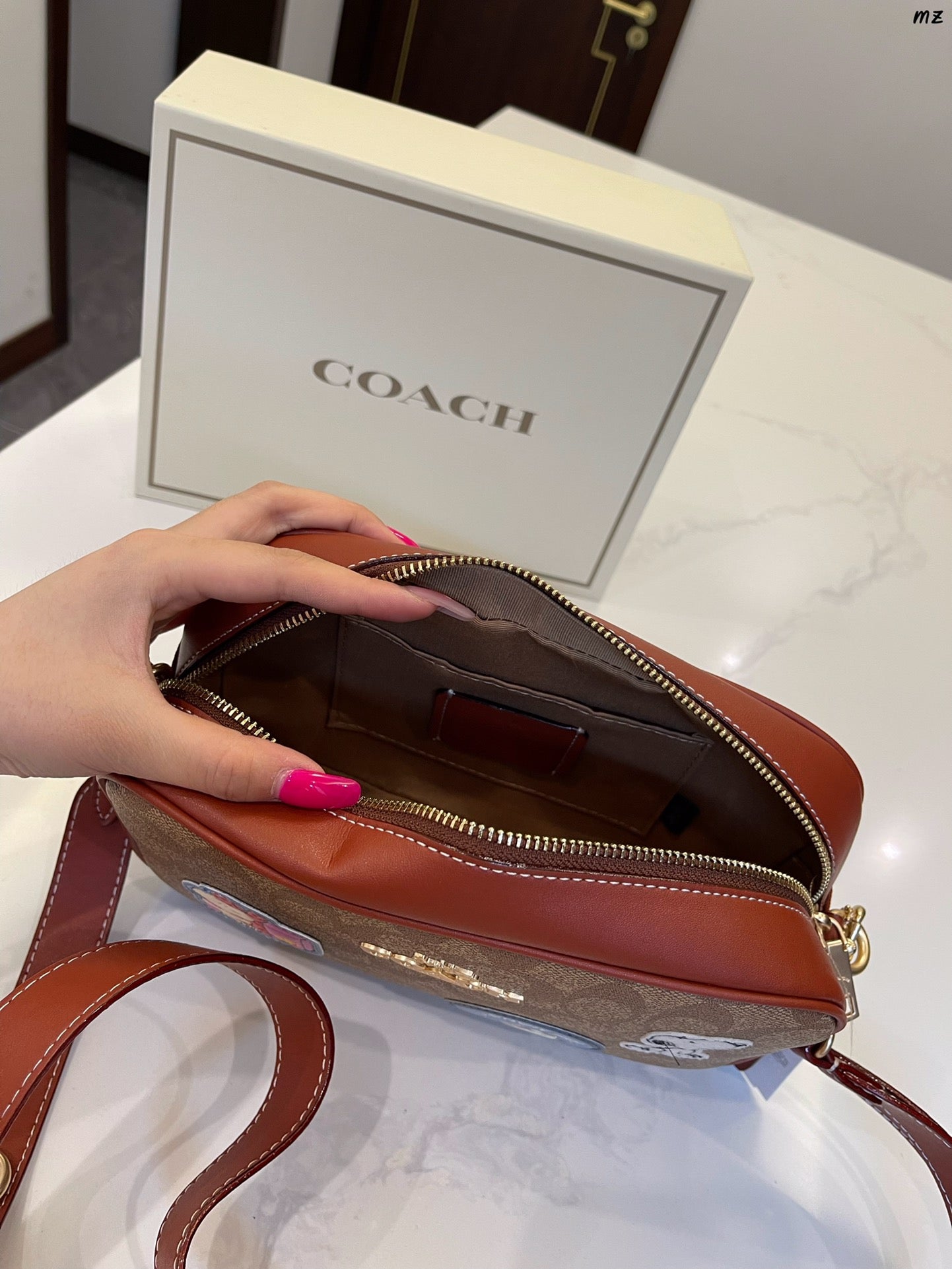 Co-BAG232