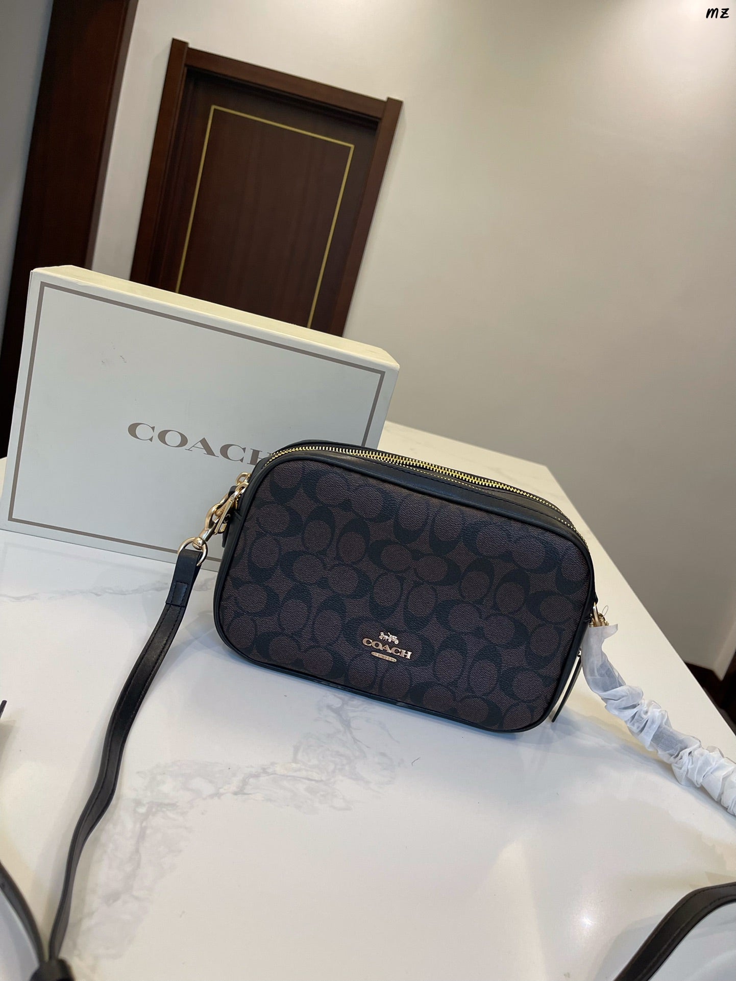 Co-BAG232