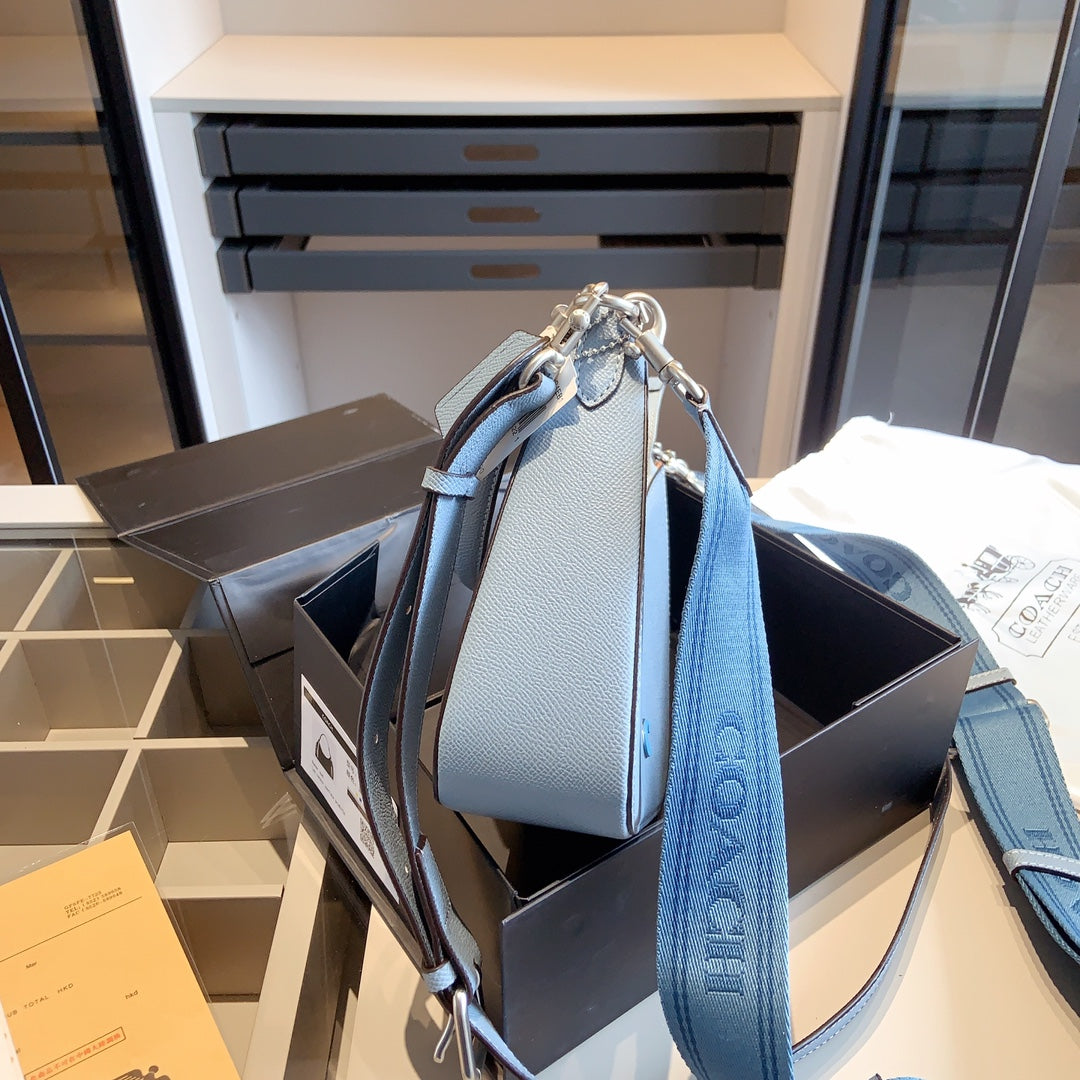 Co-BAG242