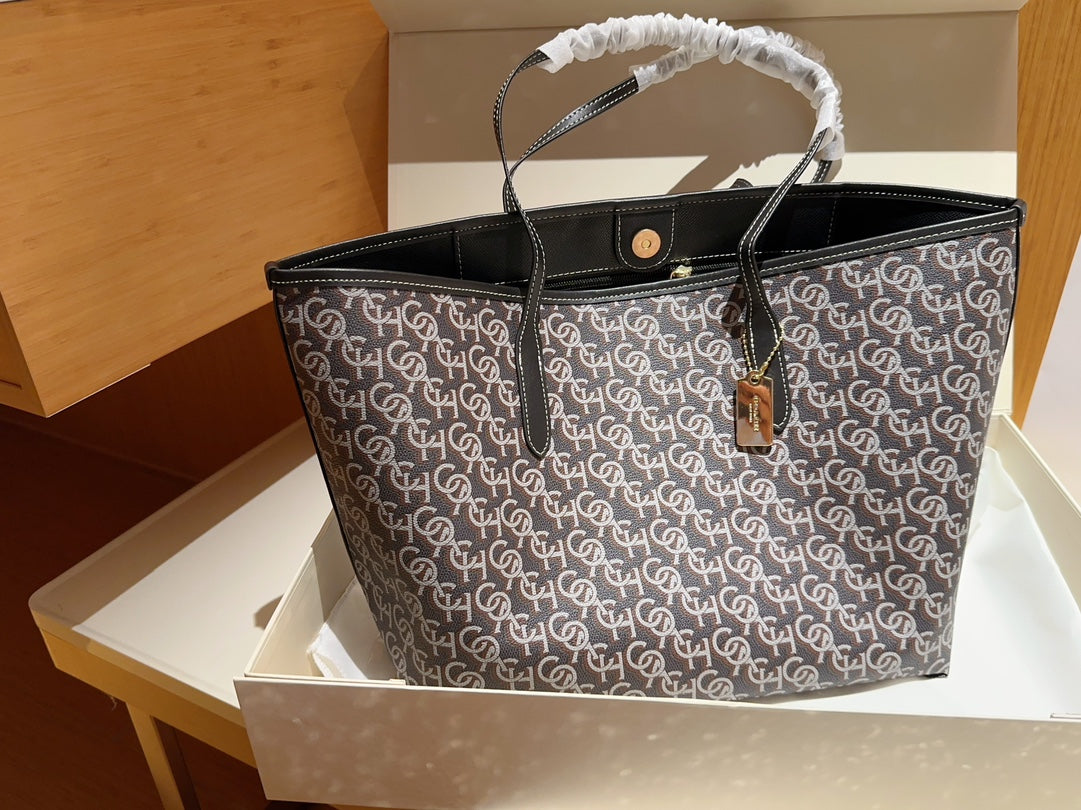 Co-BAG244
