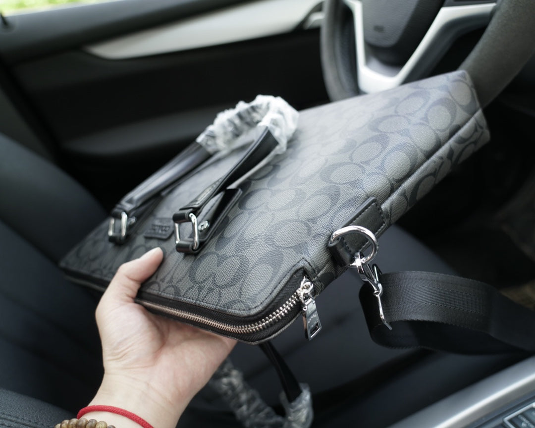Co-BAG251