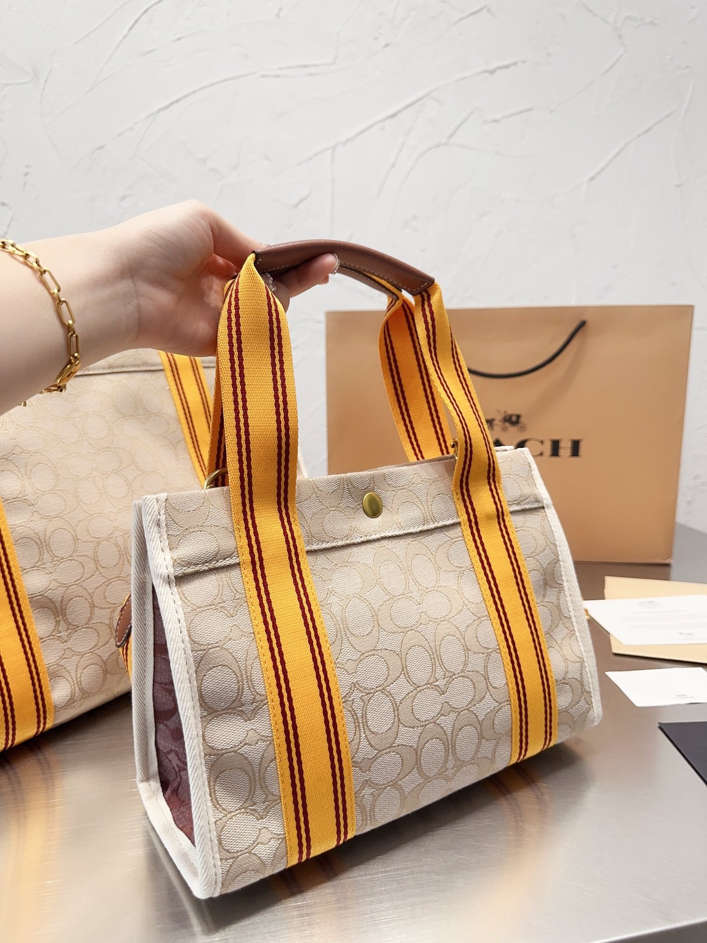 Co-BAG252