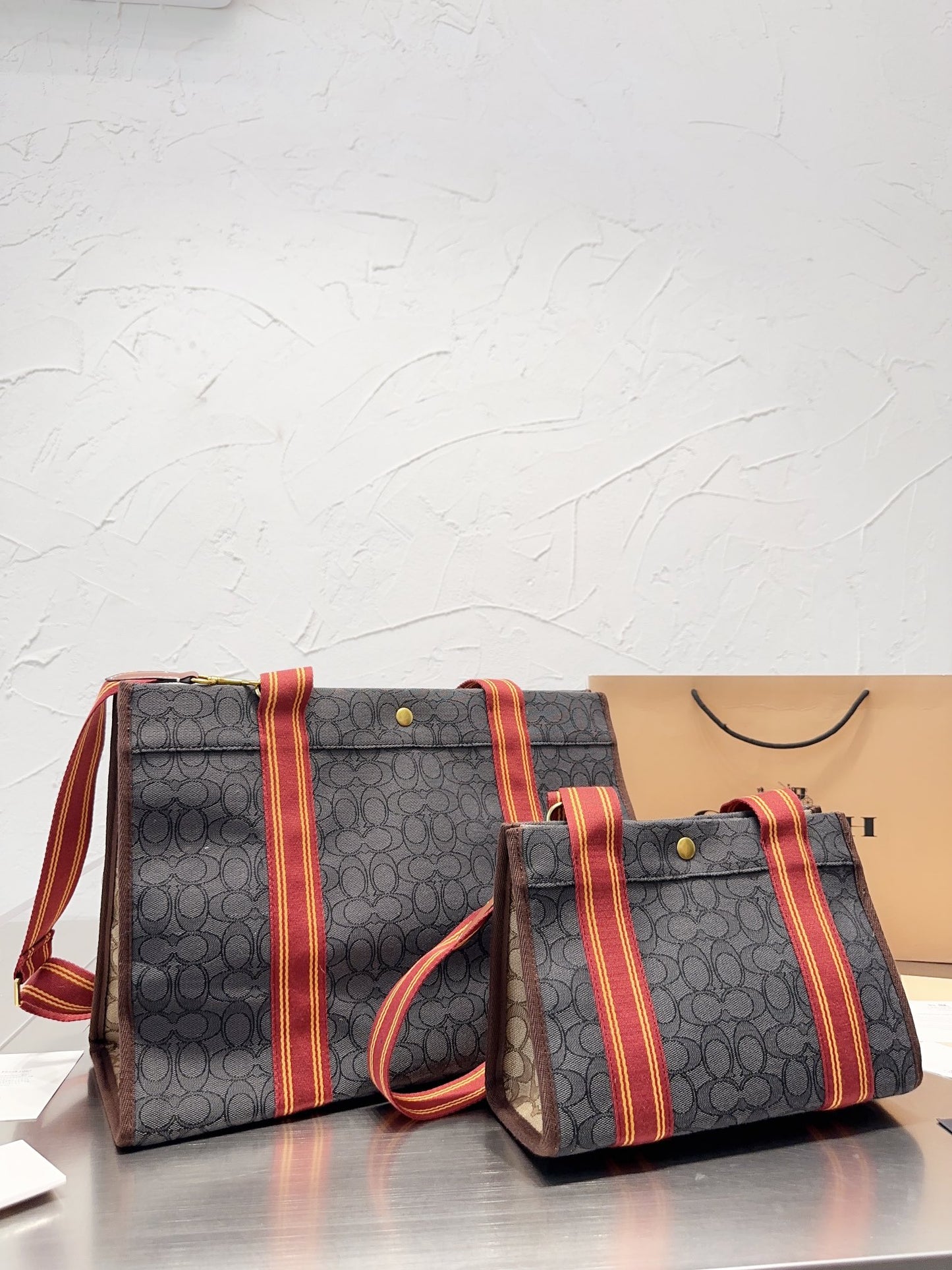 Co-BAG252
