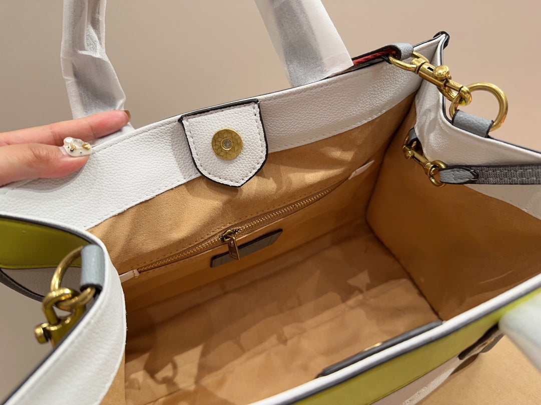 Co-BAG253