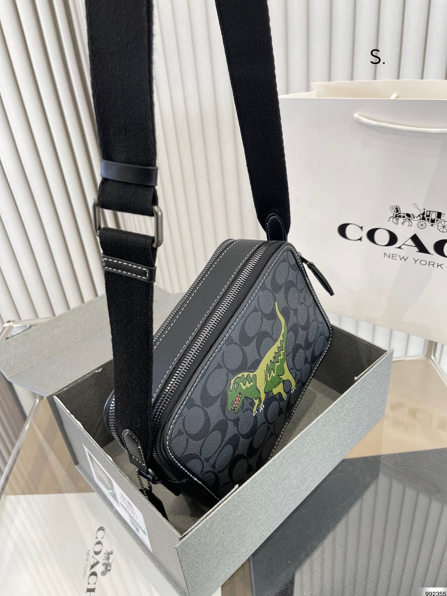 Co-BAG259