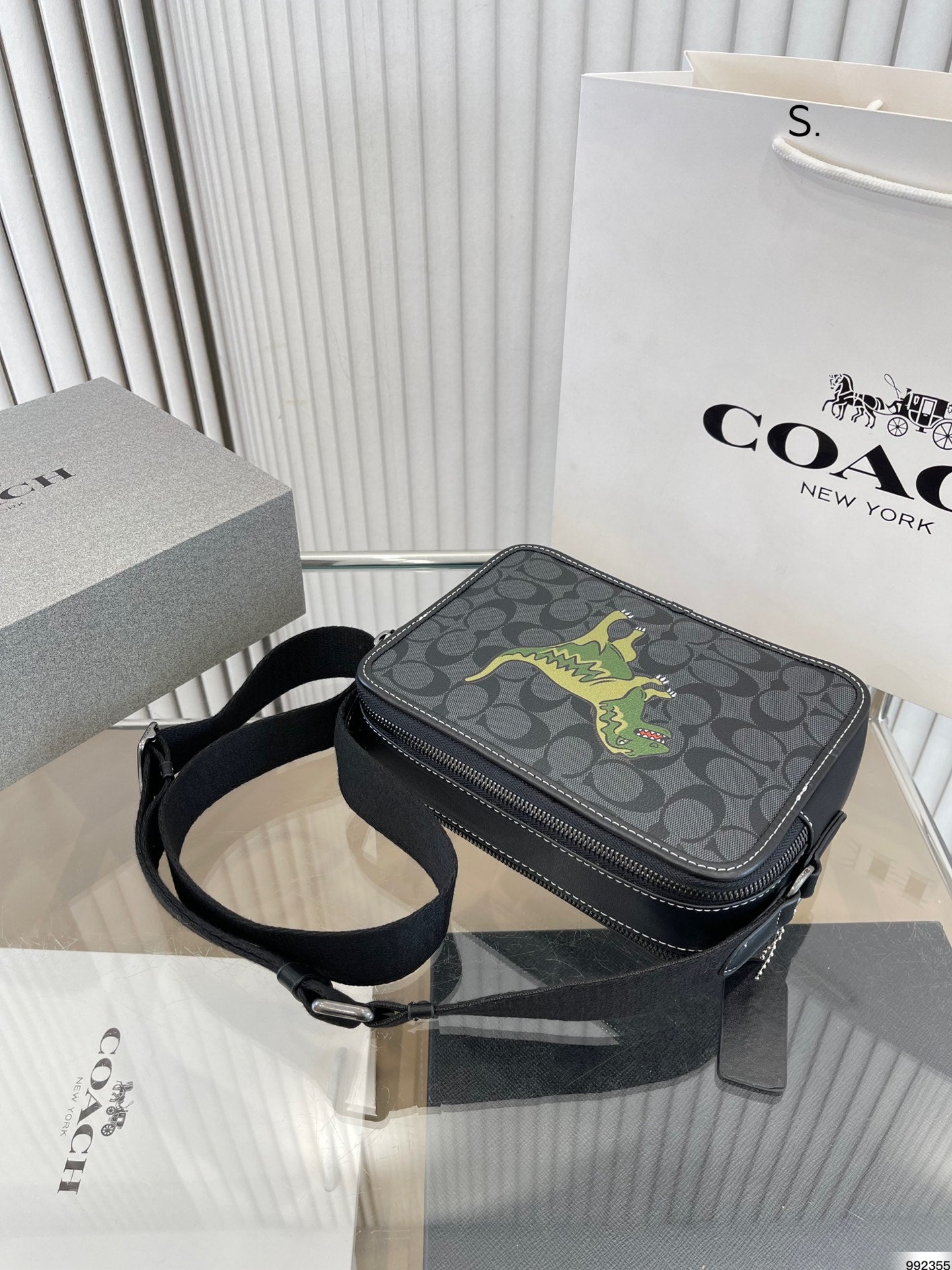 Co-BAG259
