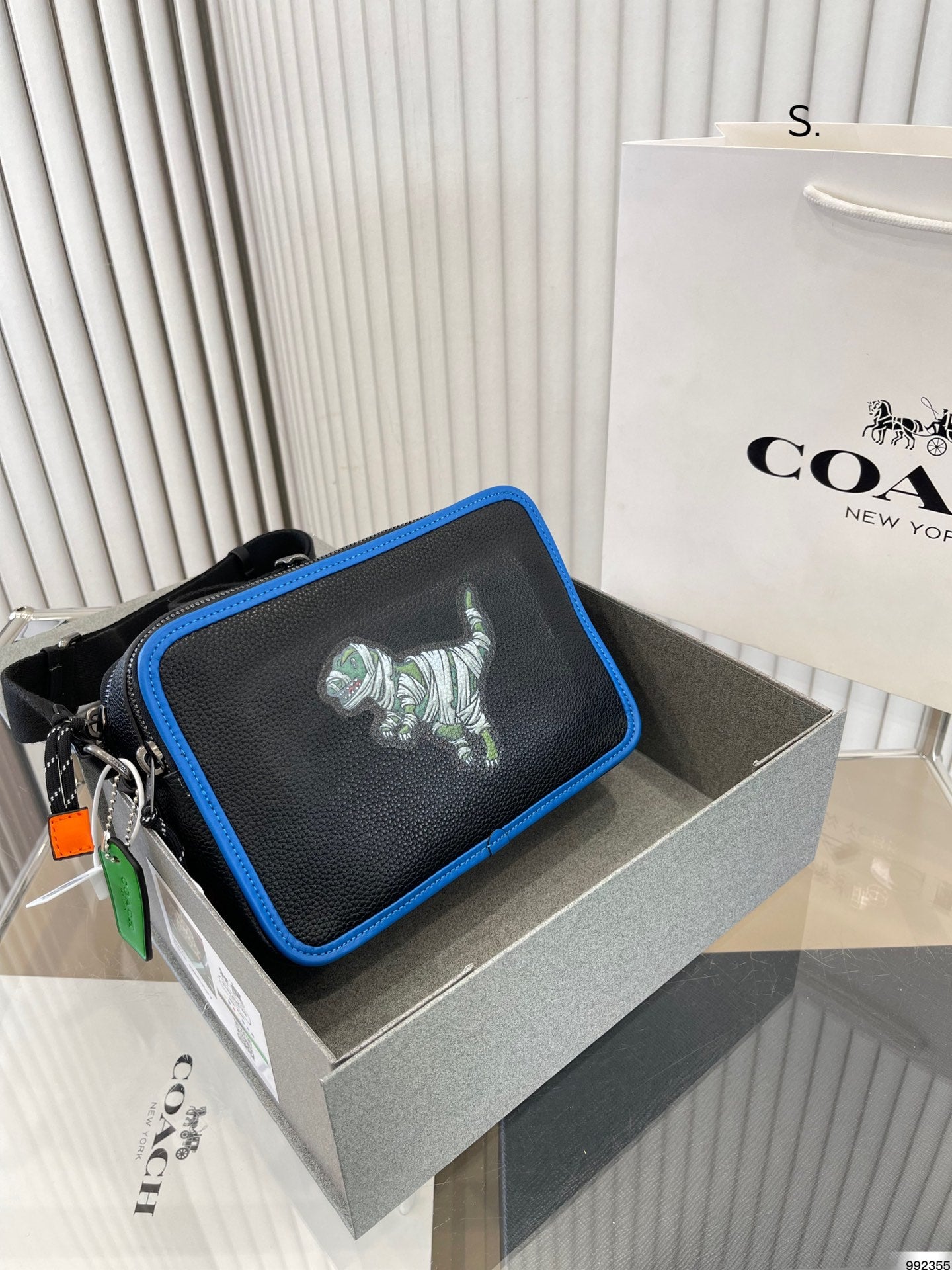 Co-BAG259