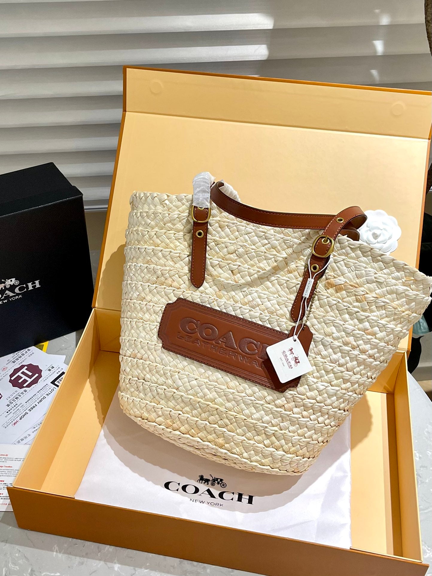 Co-BAG263