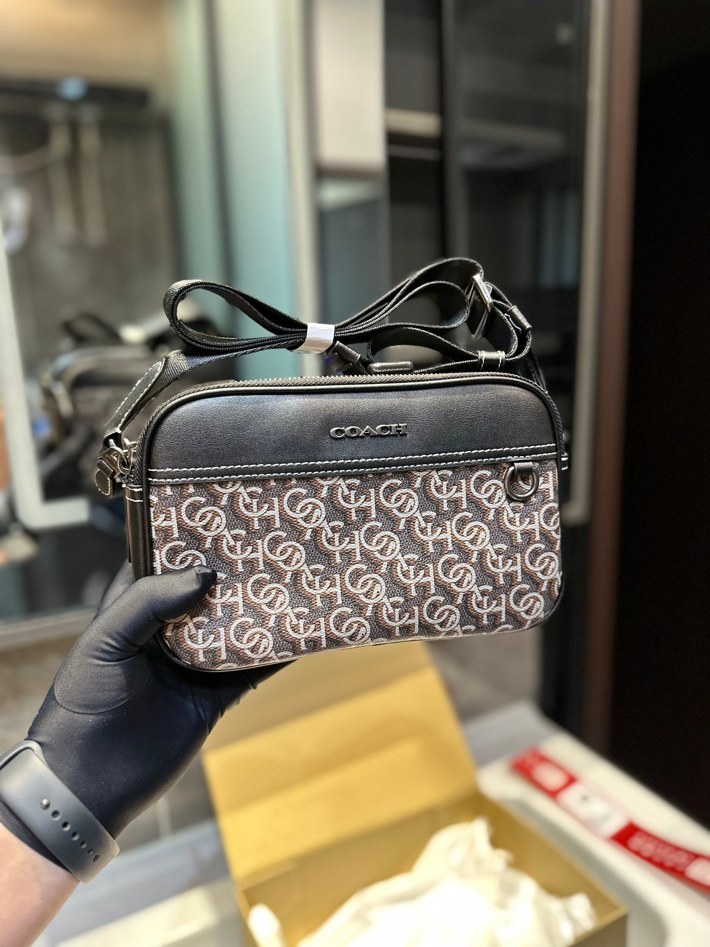 Co-BAG271