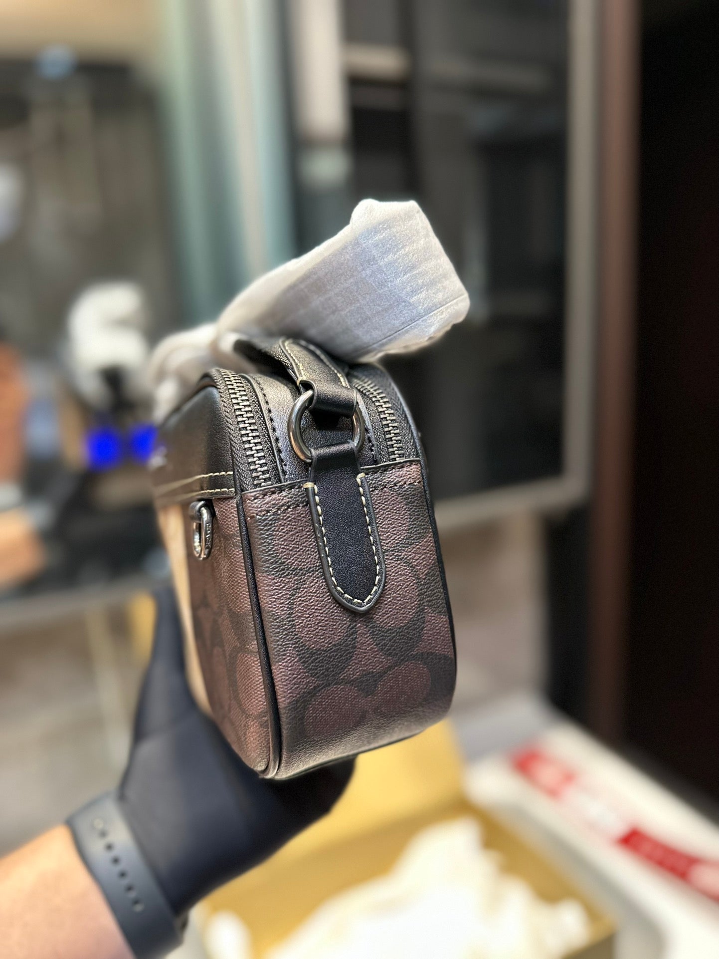 Co-BAG271