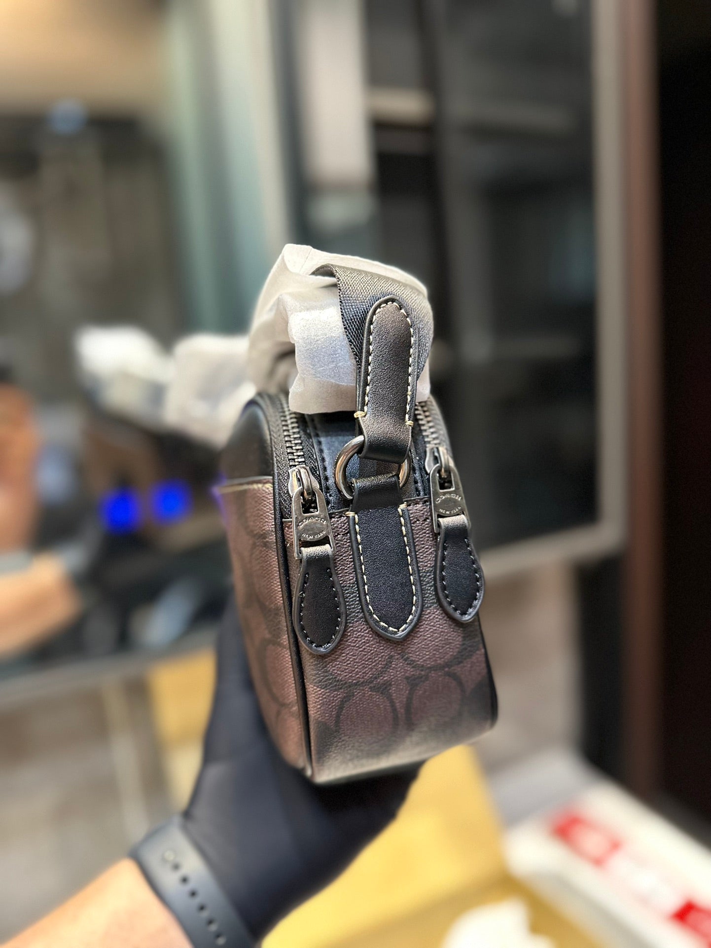 Co-BAG271