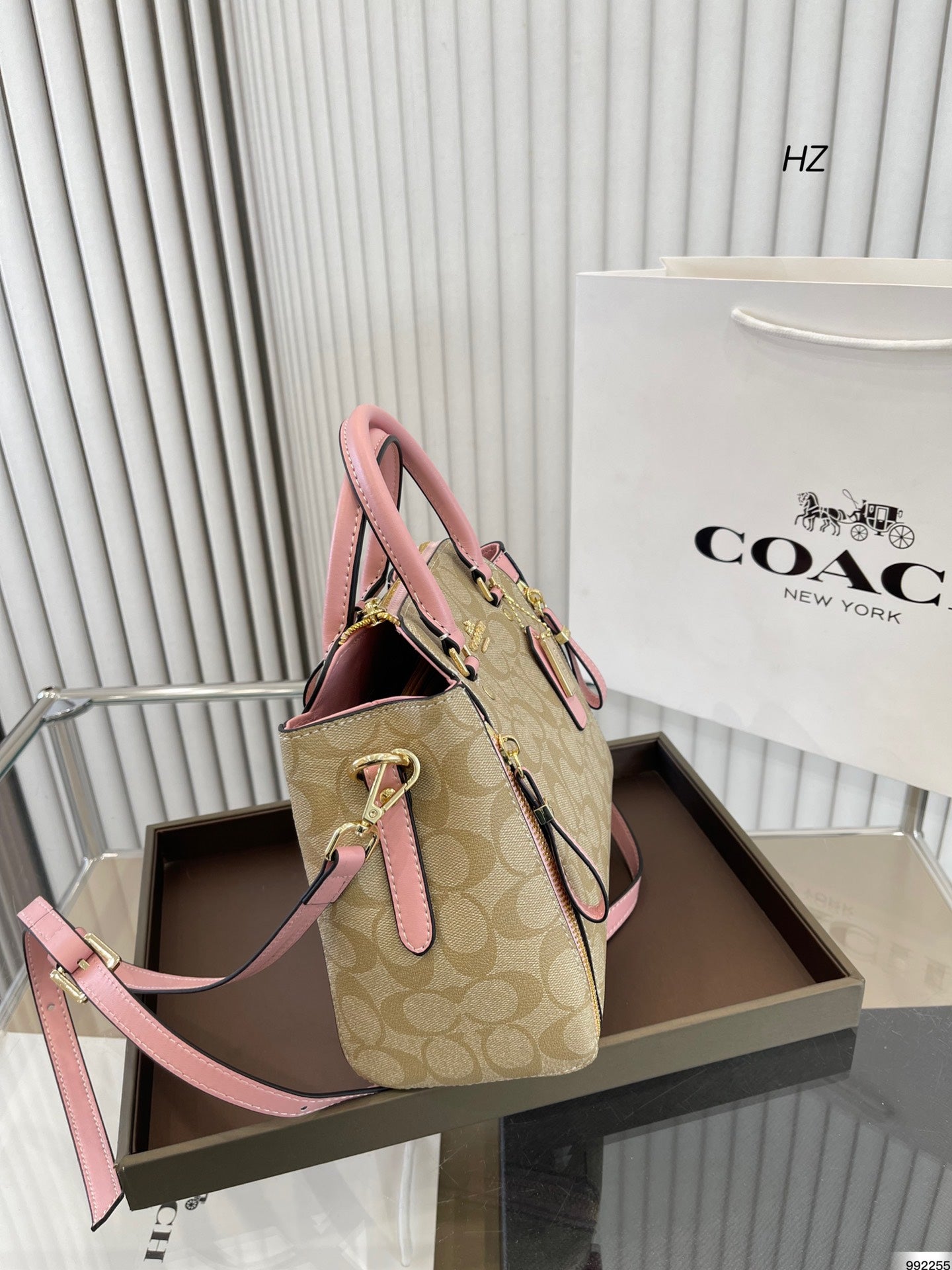 Co-BAG272