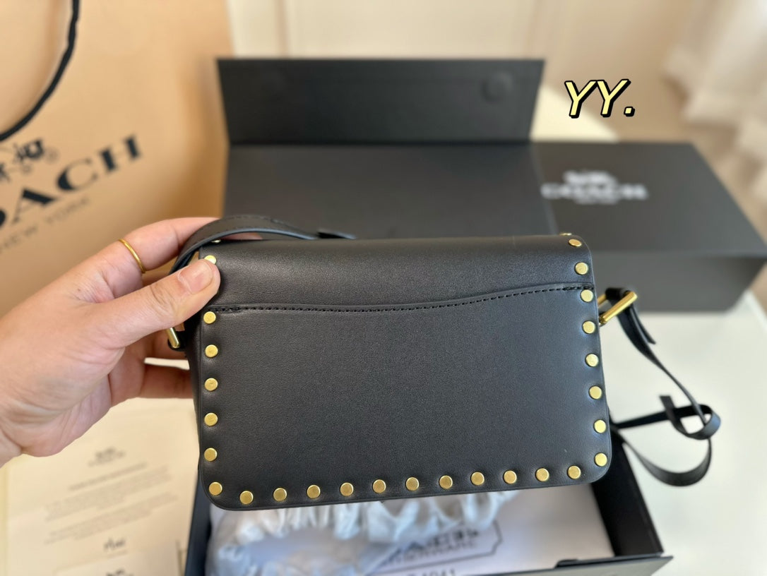 Co-BAG277