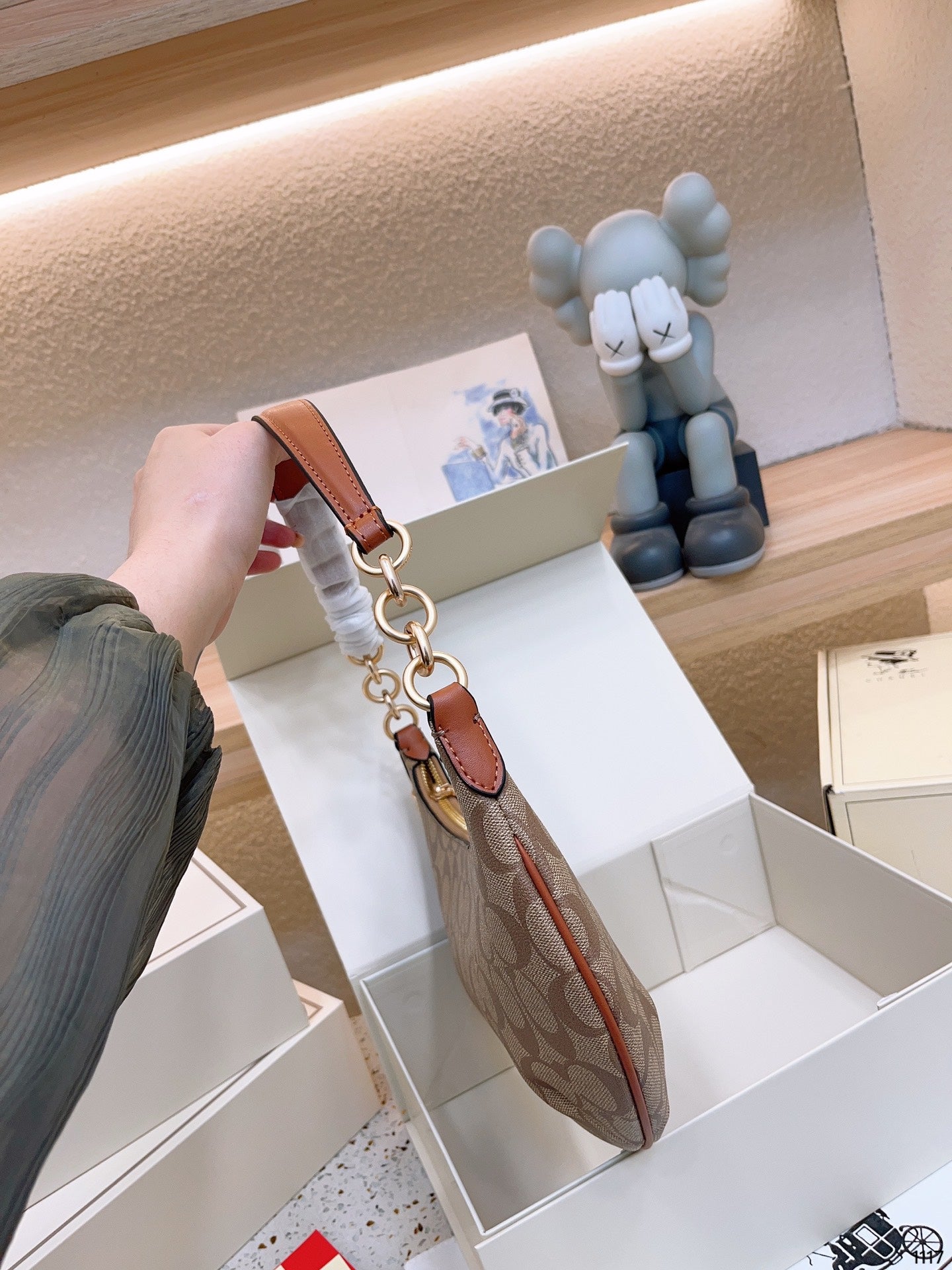 Co-BAG289