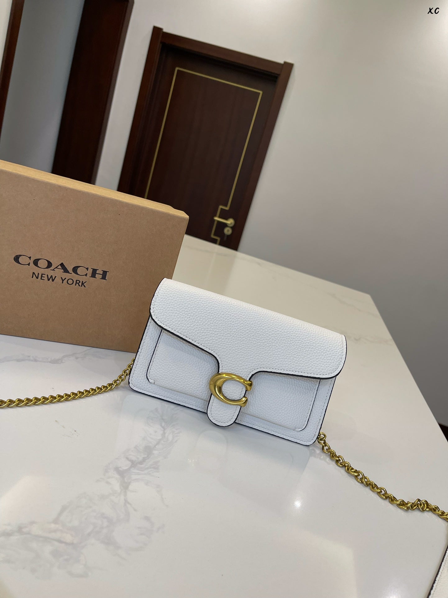 Co-BAG295