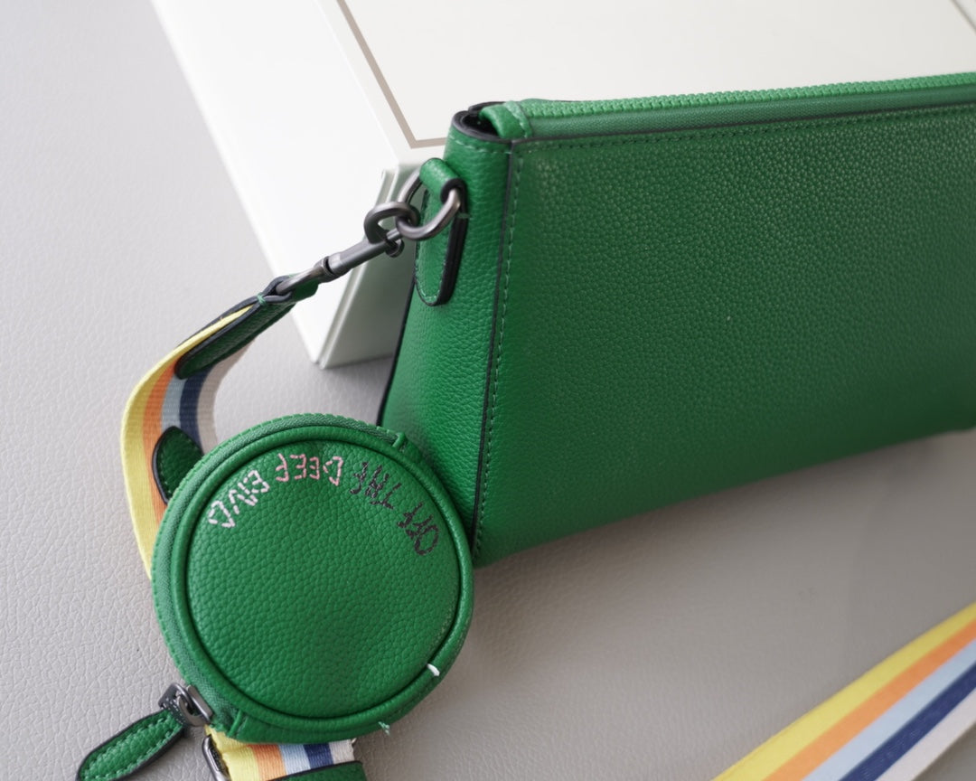 Co-BAG299