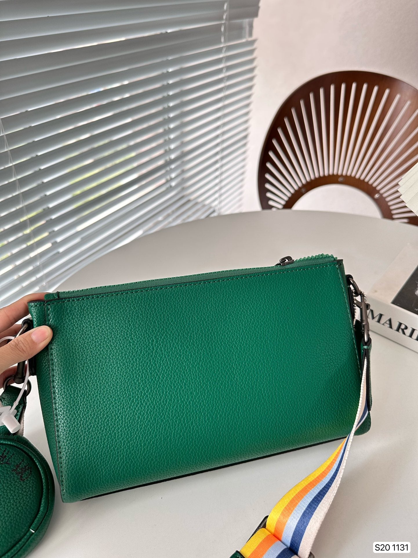 Co-BAG305