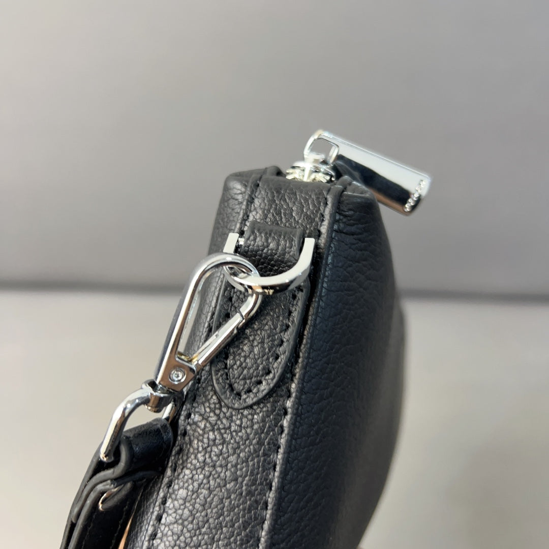 Co-BAG317