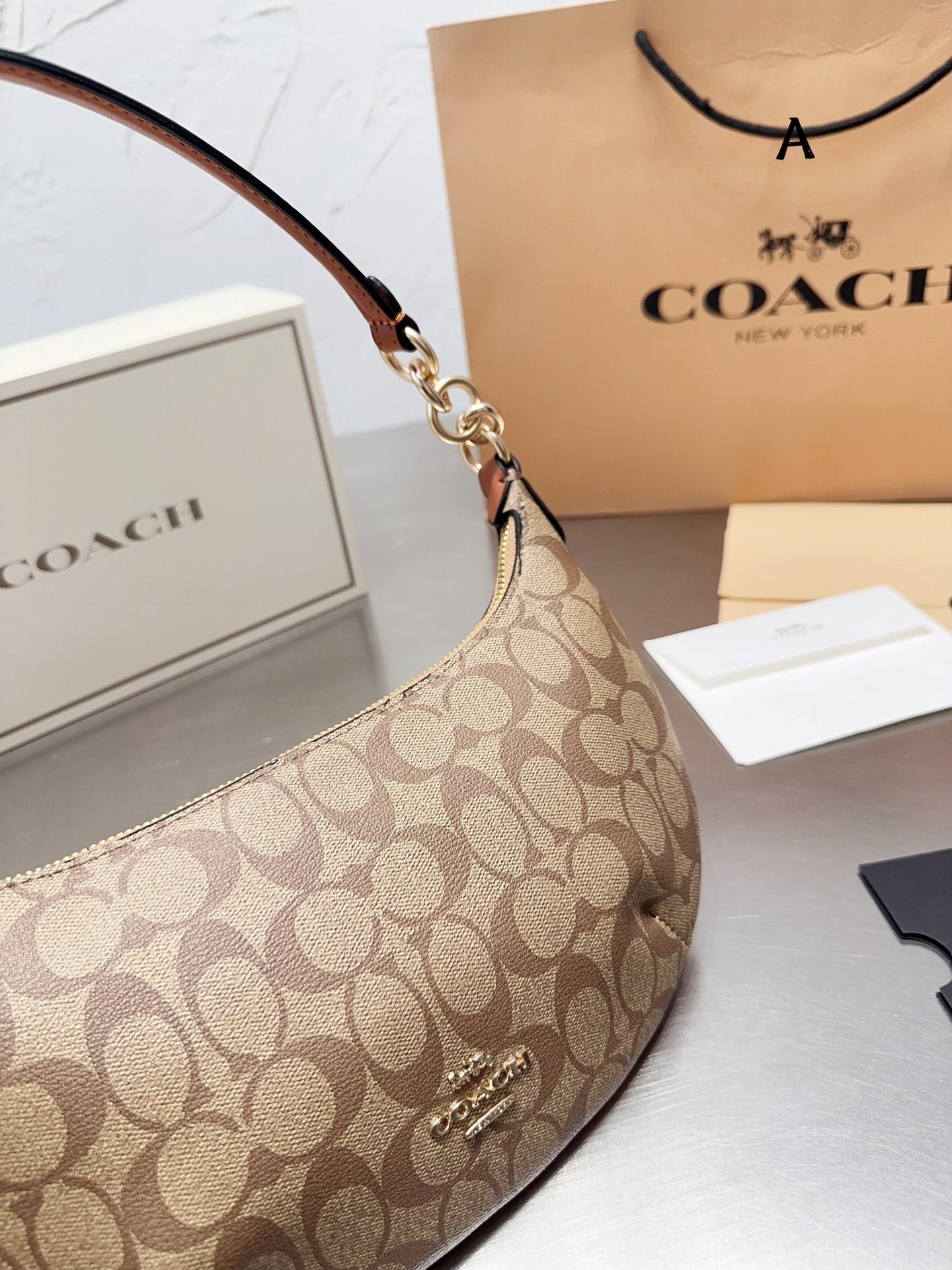 Co-BAG319