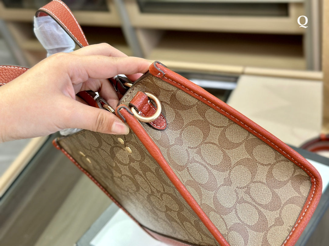 Co-BAG322