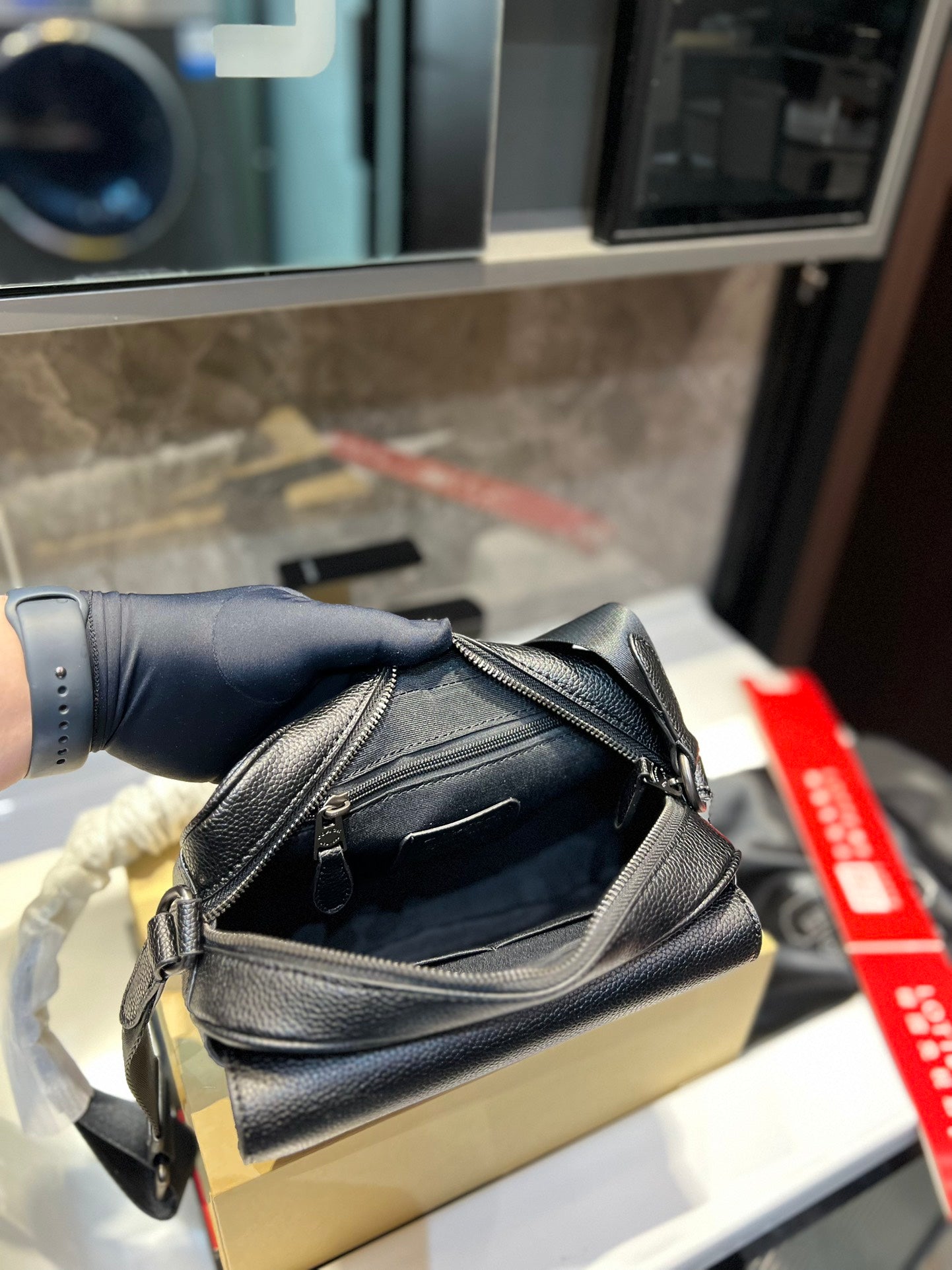 Co-BAG323