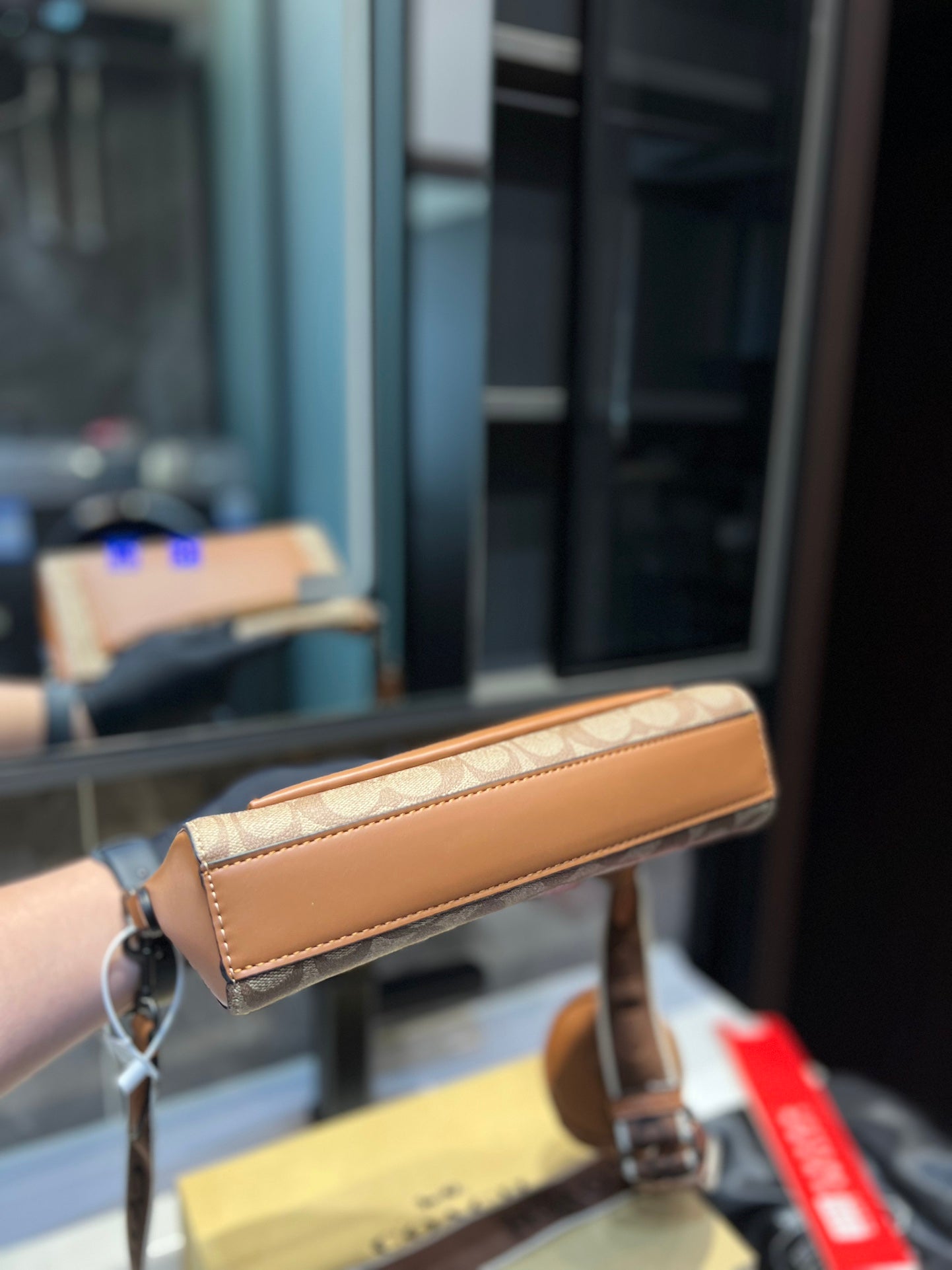 Co-BAG325
