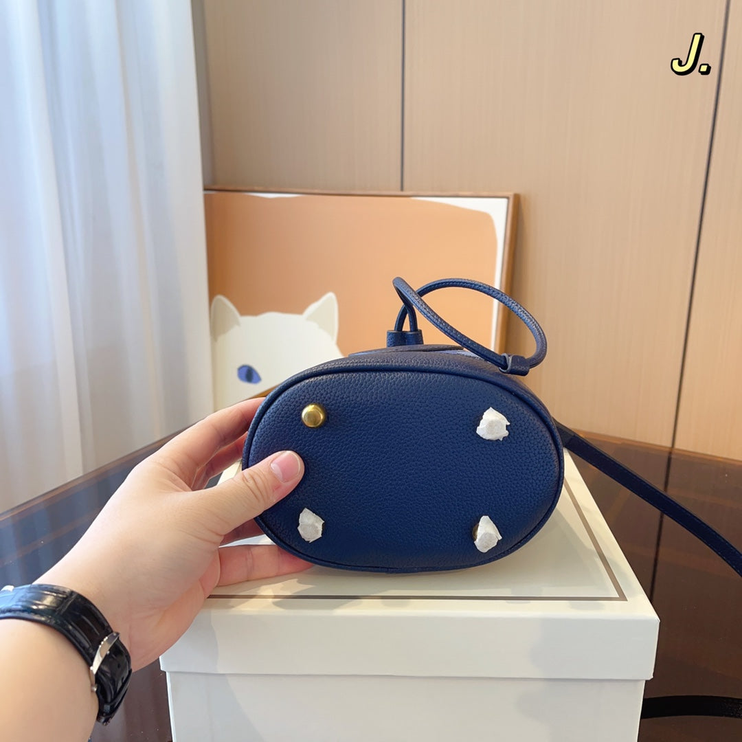 Co-BAG327