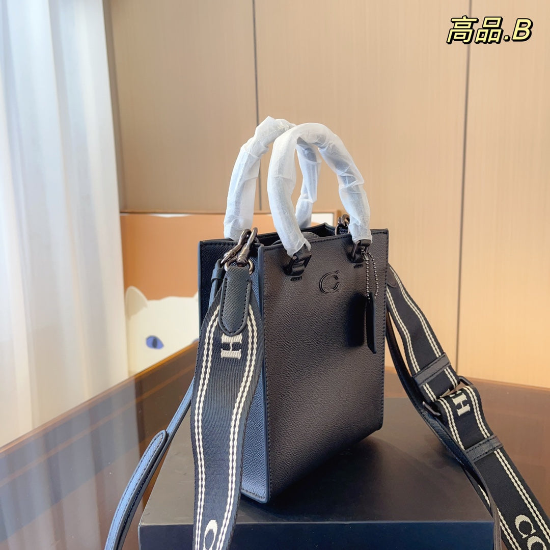 Co-BAG330