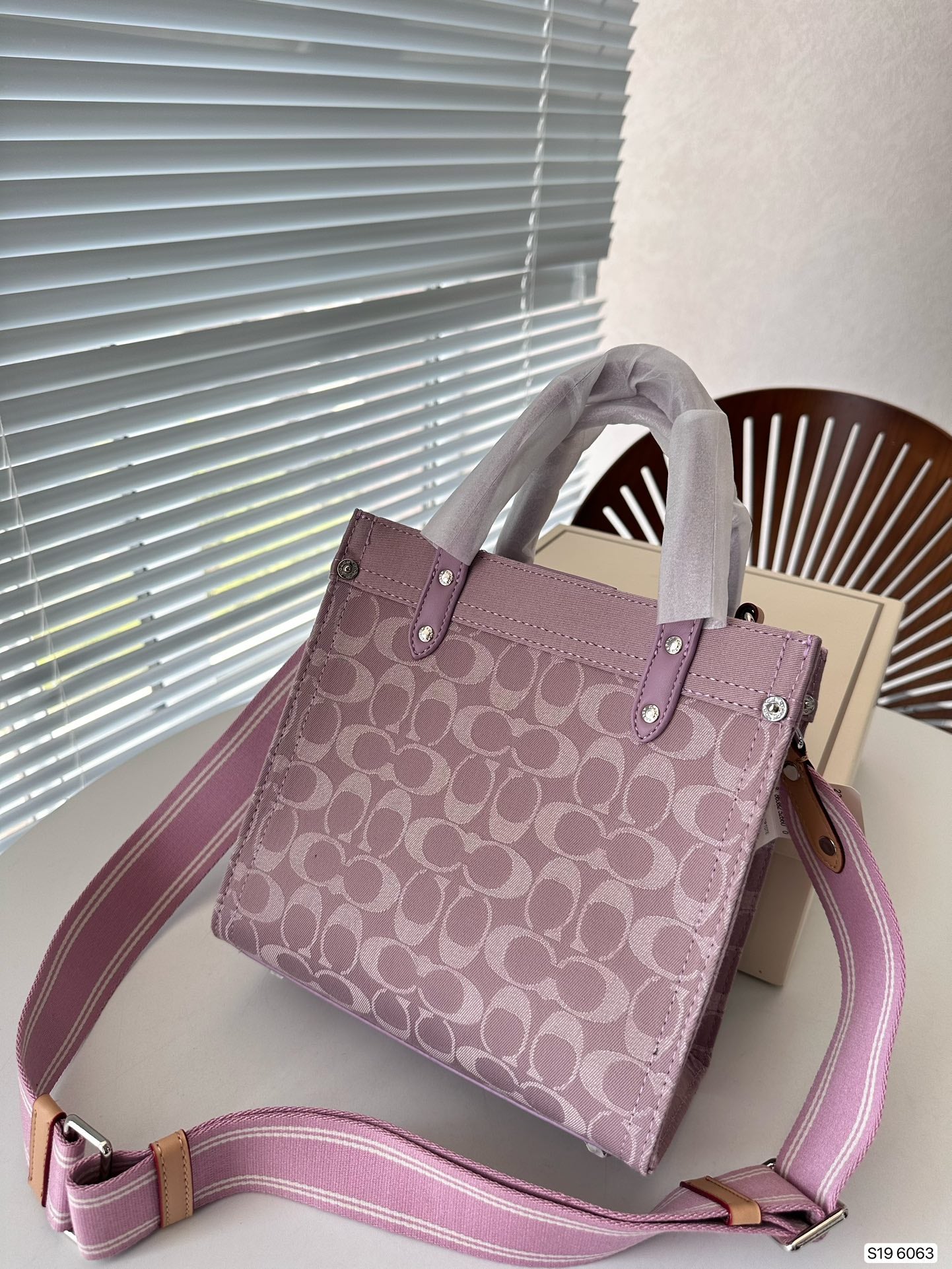 Co-BAG331