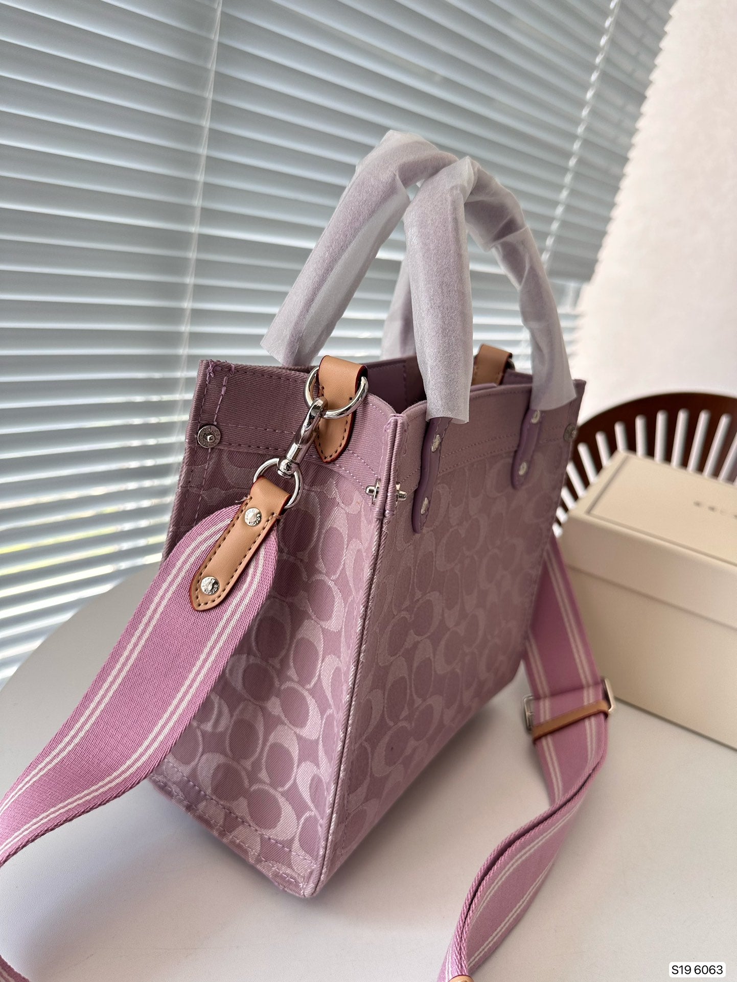 Co-BAG331